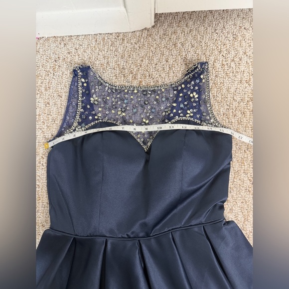 Juliet 808 Short Pleated A Line Homecoming Beaded Cocktail Dress size M - Picture 6 of 8